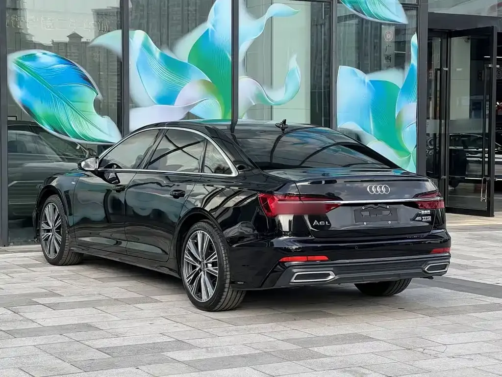 Audi A6L — фото 9