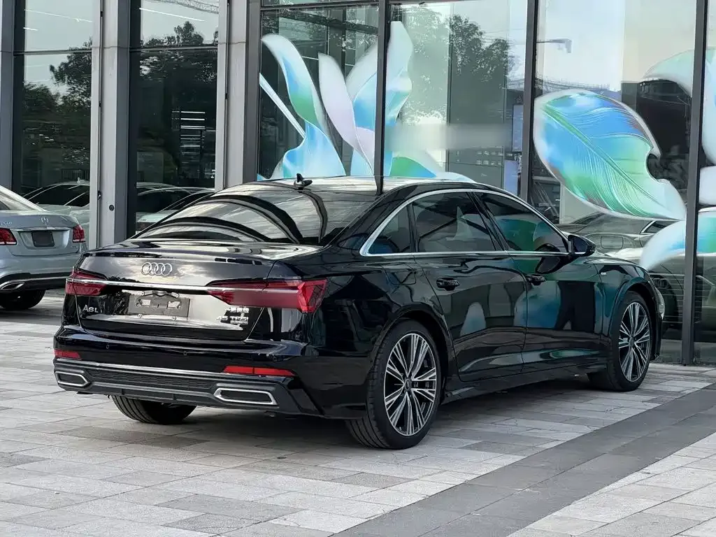 Audi A6L — фото 7