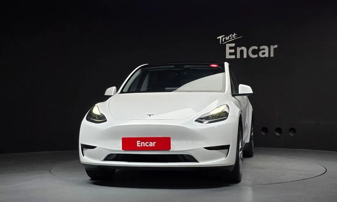 Tesla Model Y — фото 2