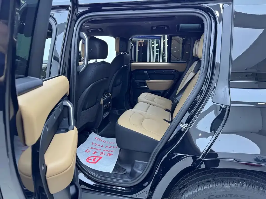 Land Rover Defender — фото 8