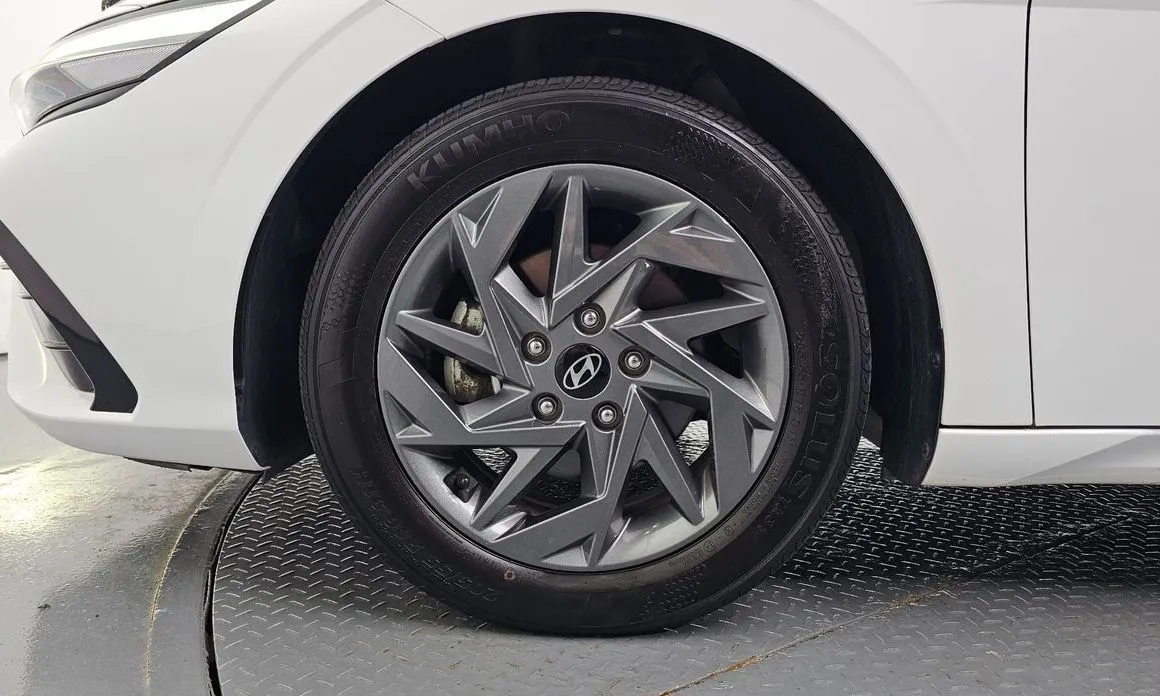 Hyundai AVANTE — фото 7