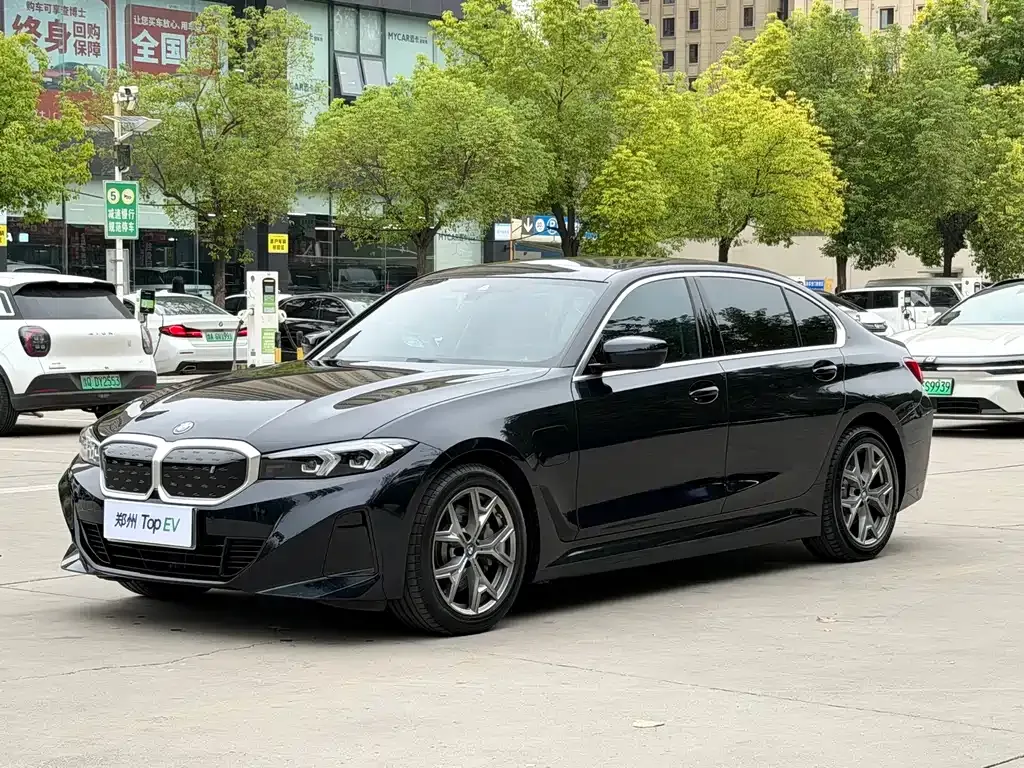 BMW i3 — фото 1