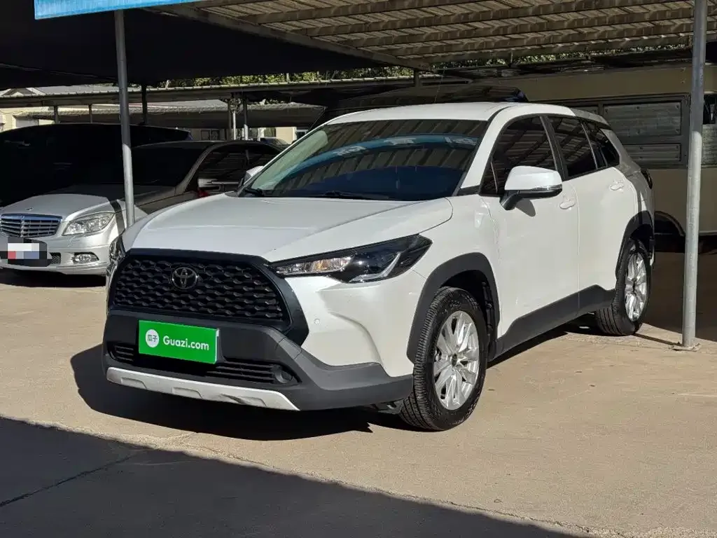 Toyota Corolla Cross — фото 1