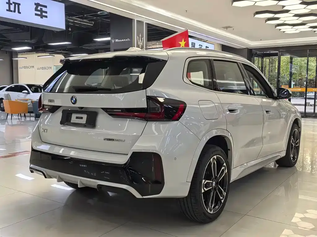 BMW X1 — фото 4