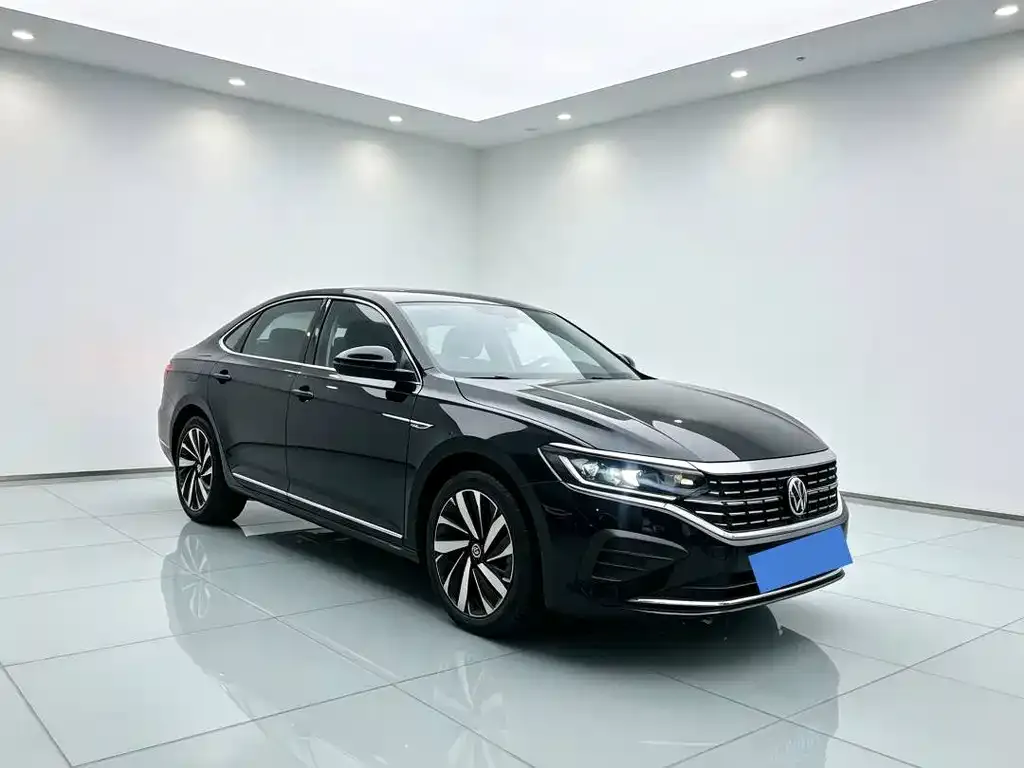 Volkswagen Passat — фото 9