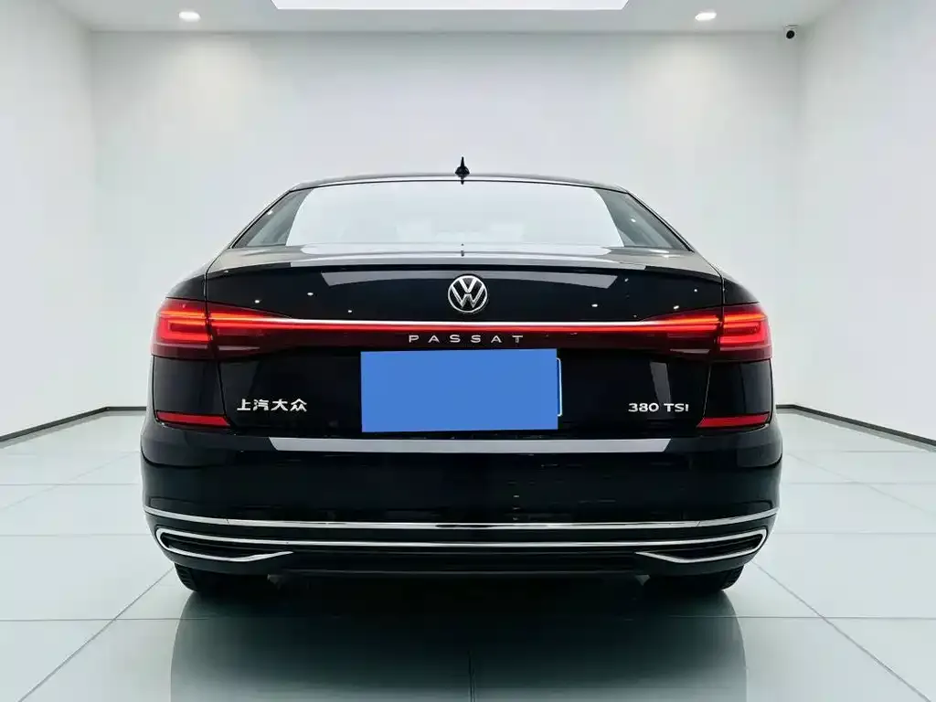 Volkswagen Passat — фото 4
