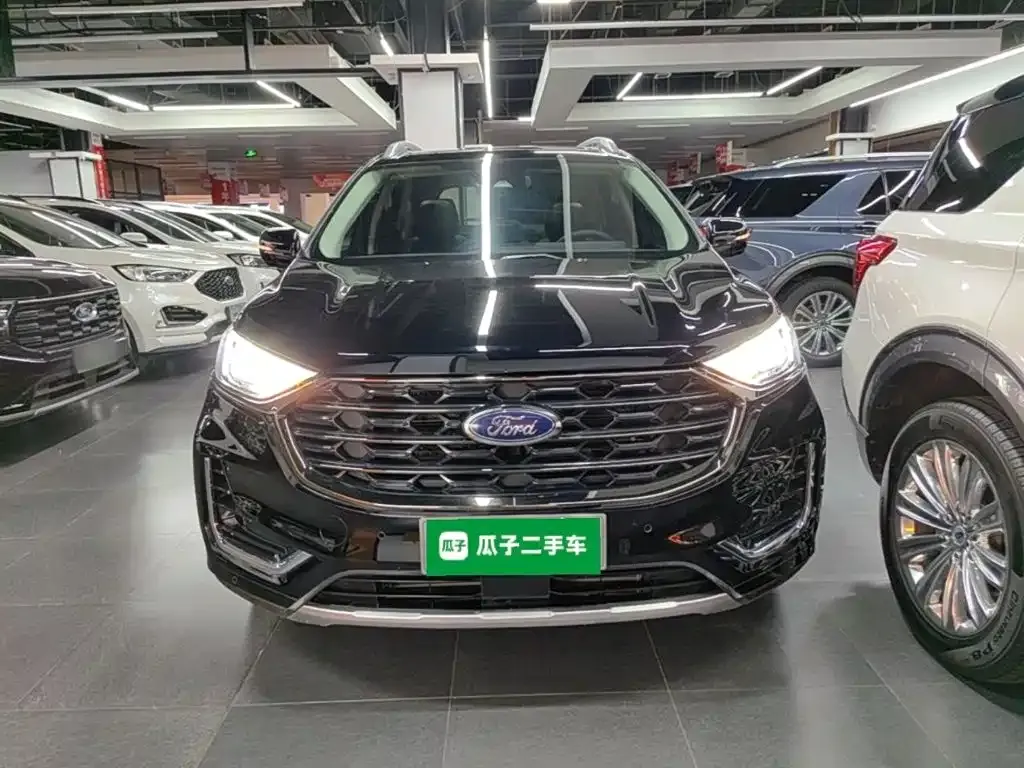 Ford Edge — фото 5