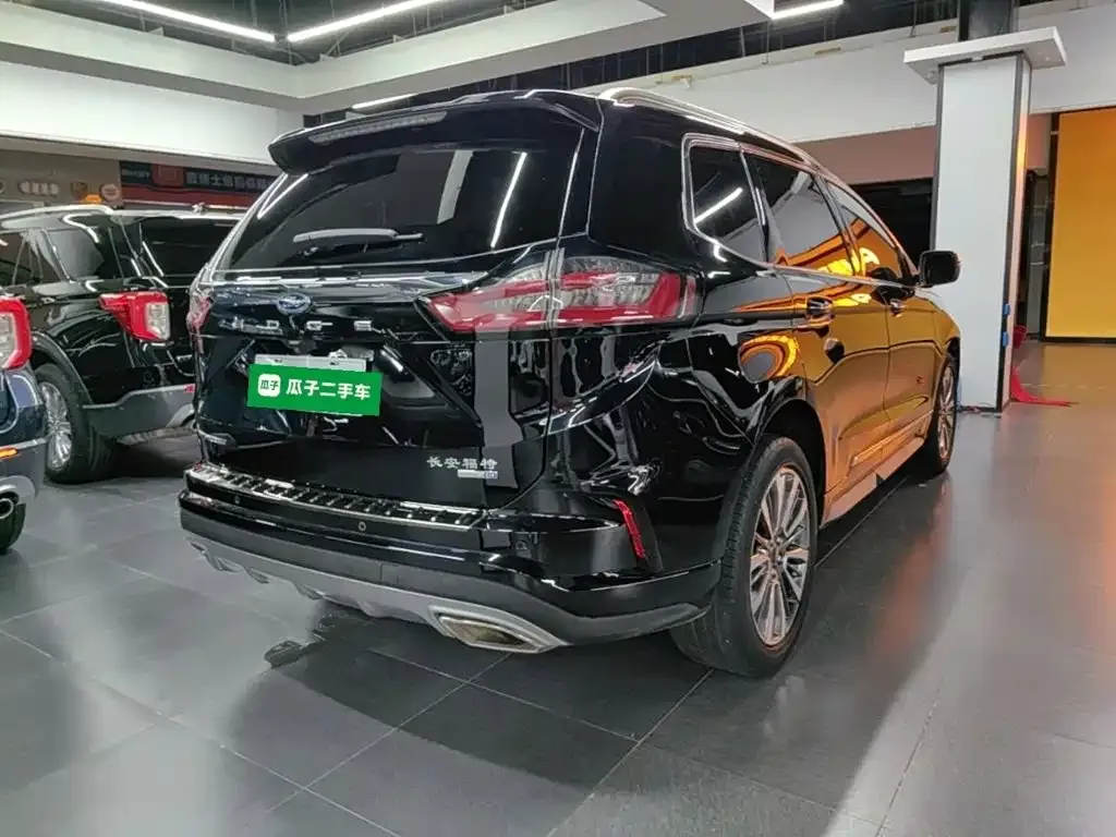 Ford Edge — фото 6