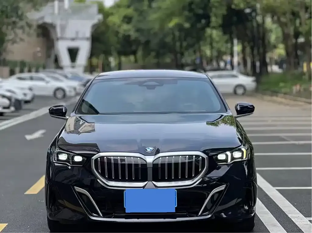 BMW 5 Series — фото 3