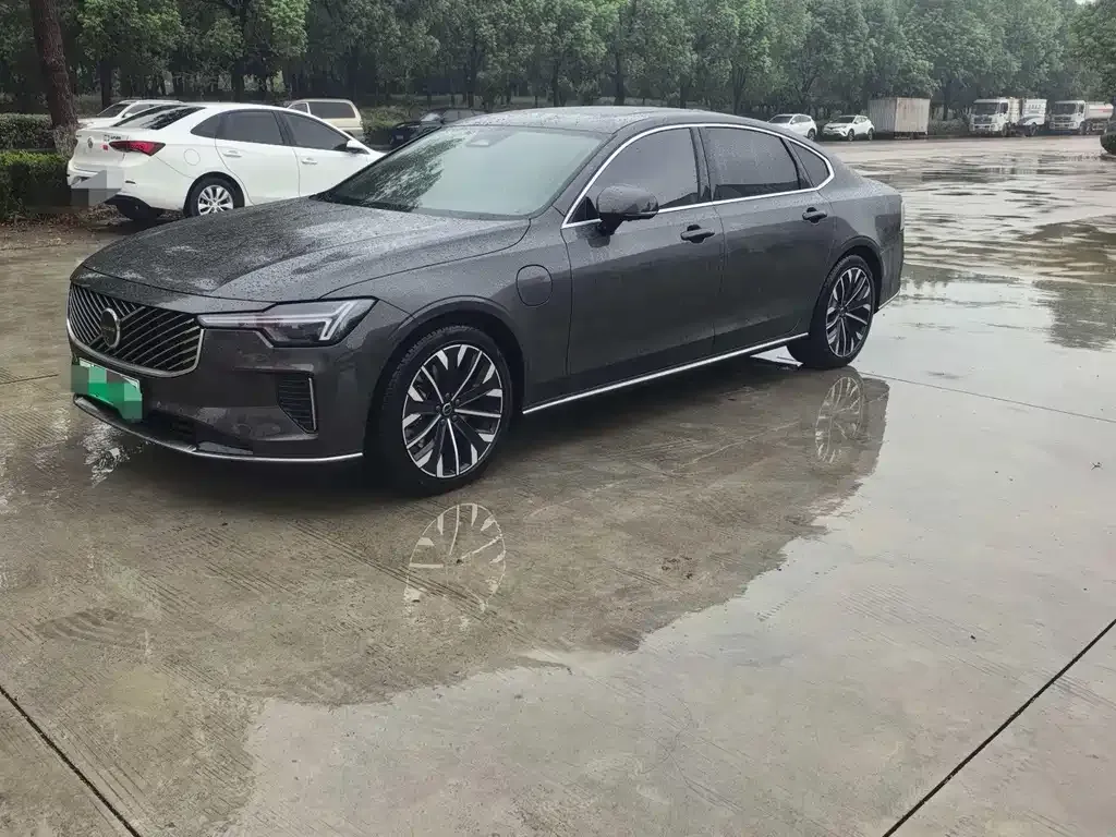 Volvo S90 PHEV — фото 1