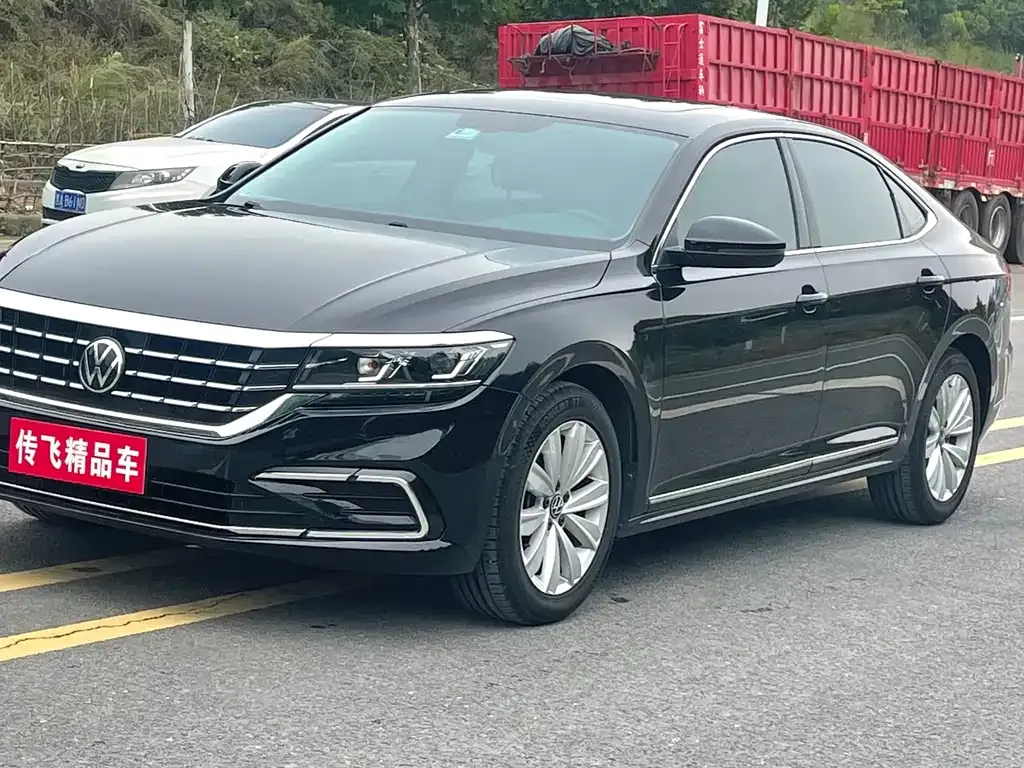 Volkswagen Passat — фото 5