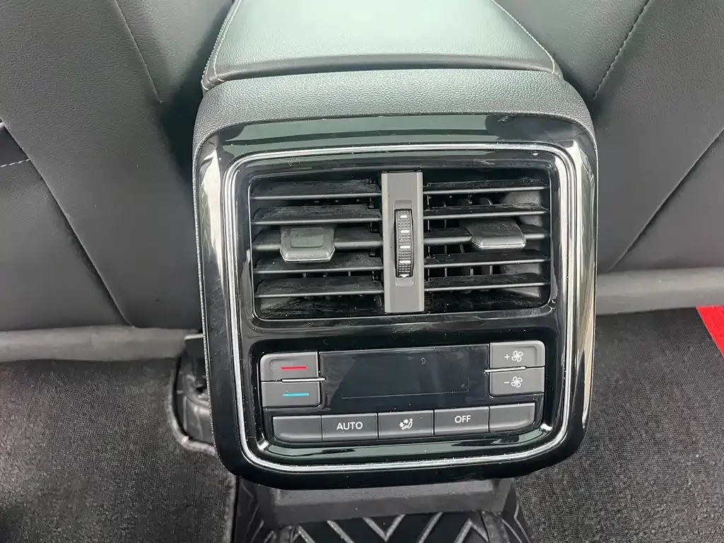 Volkswagen Passat — фото 8