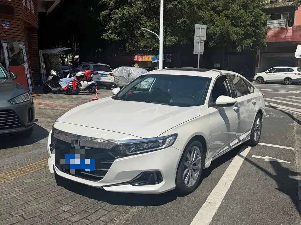 Honda Accord — фото 9