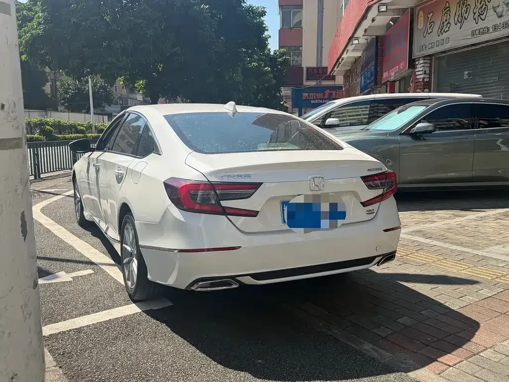 Honda Accord — фото 2
