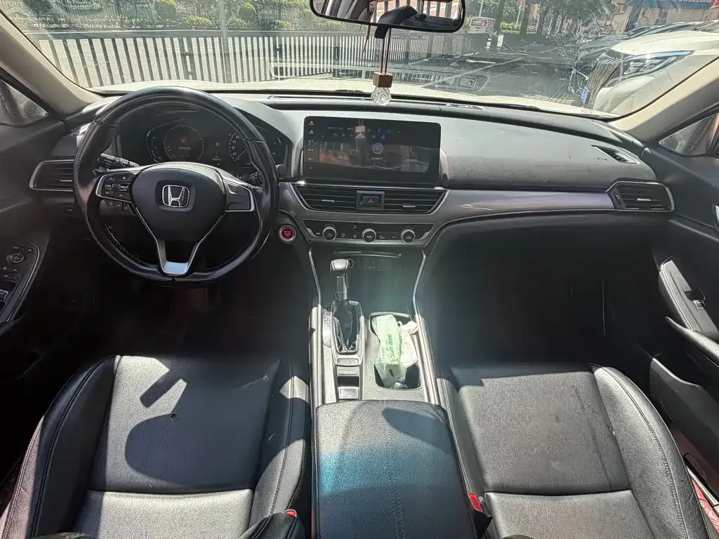 Honda Accord — фото 5