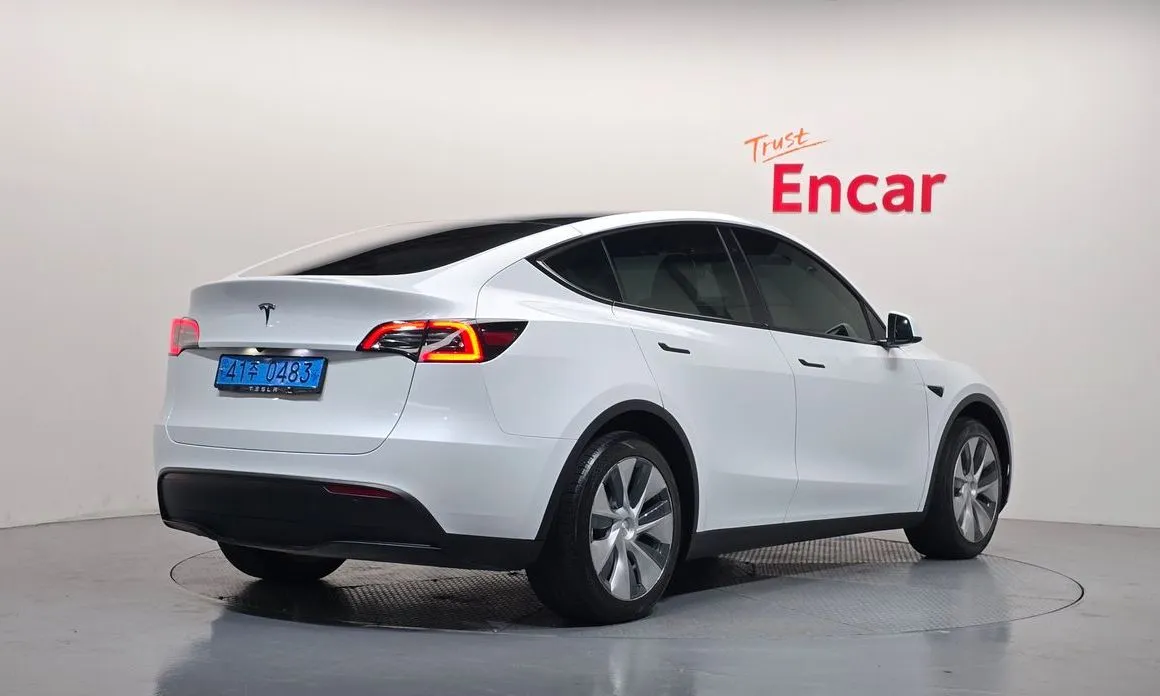 Tesla Model Y — фото 4