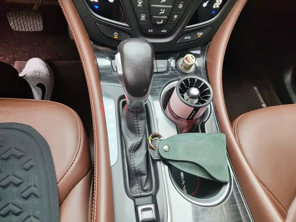Buick Envision Plus — фото 7