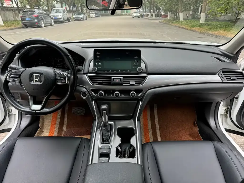 Honda Accord — фото 3
