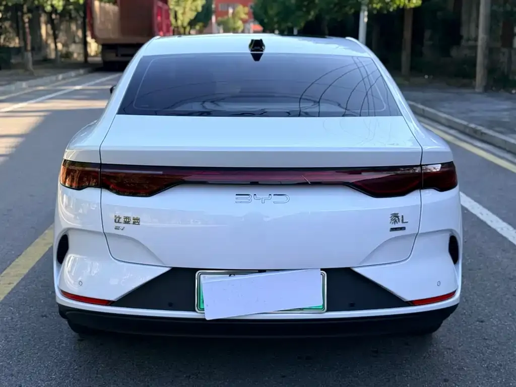 BYD Qin L — фото 3