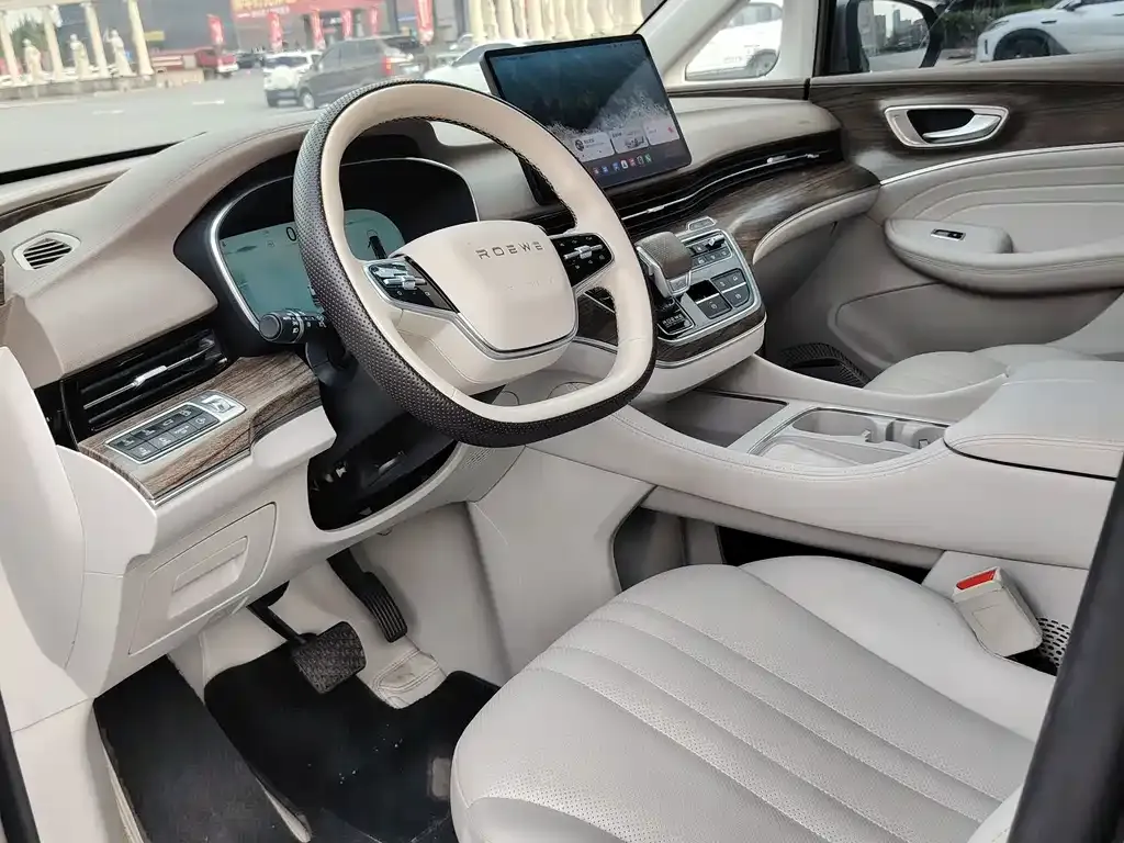 Roewe iMAX8 New Energy — фото 7
