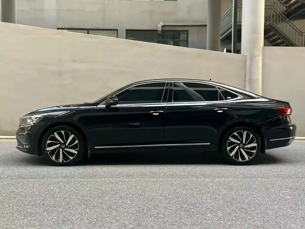 Volkswagen Passat — фото 6