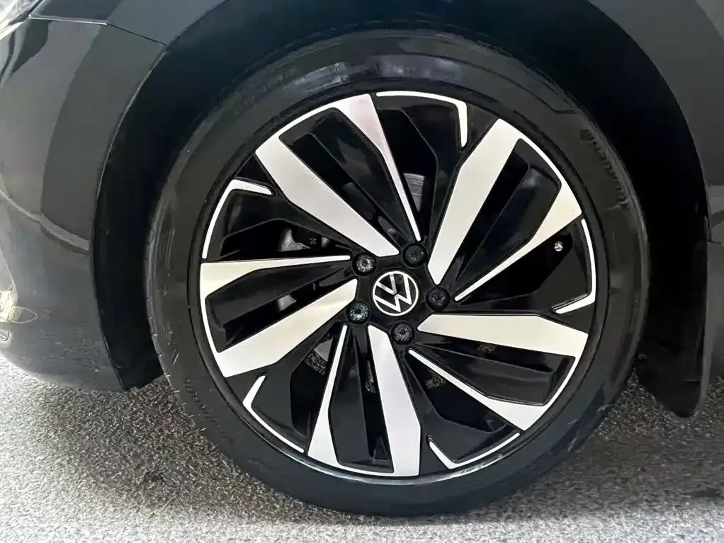 Volkswagen Passat — фото 5