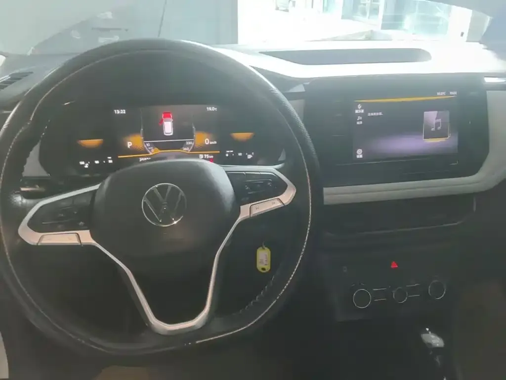 Volkswagen Tharu — фото 4