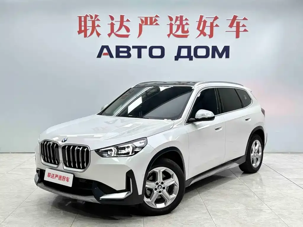 BMW X1 — фото 1