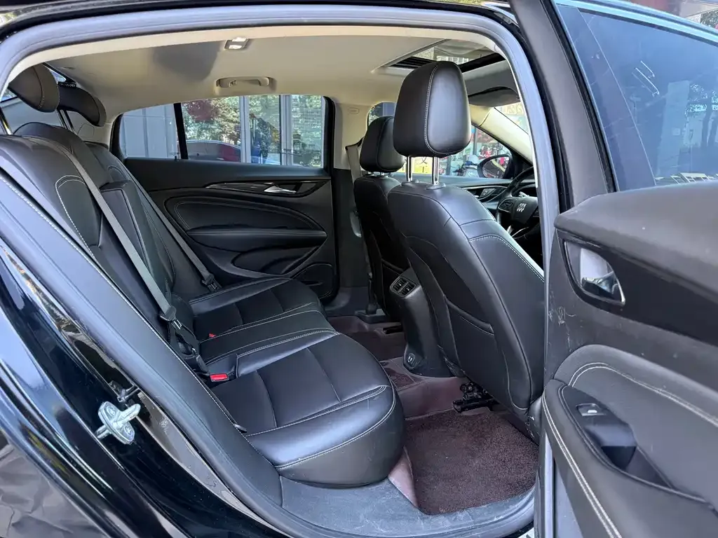 Buick Regal — фото 2