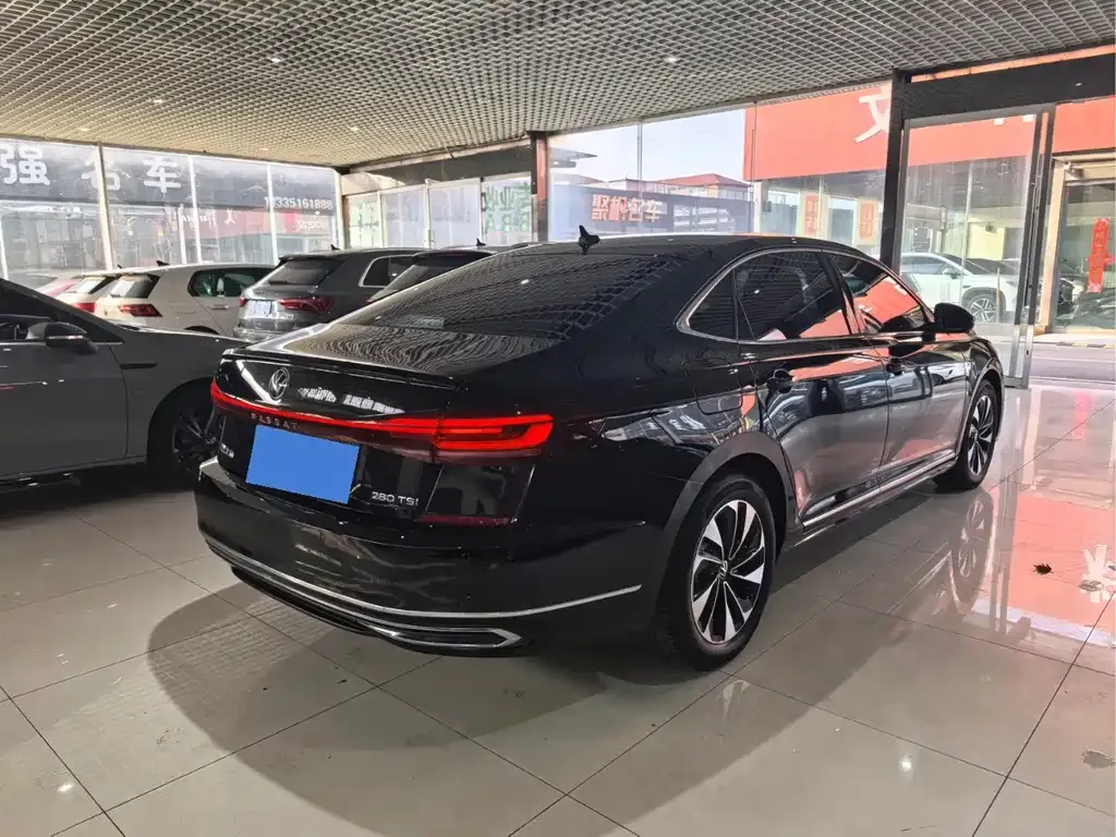 Volkswagen Passat — фото 10