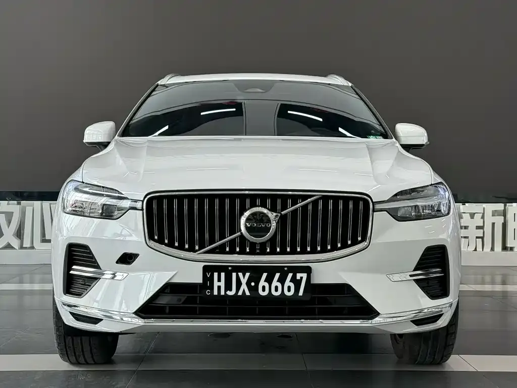Volvo XC60 — фото 6