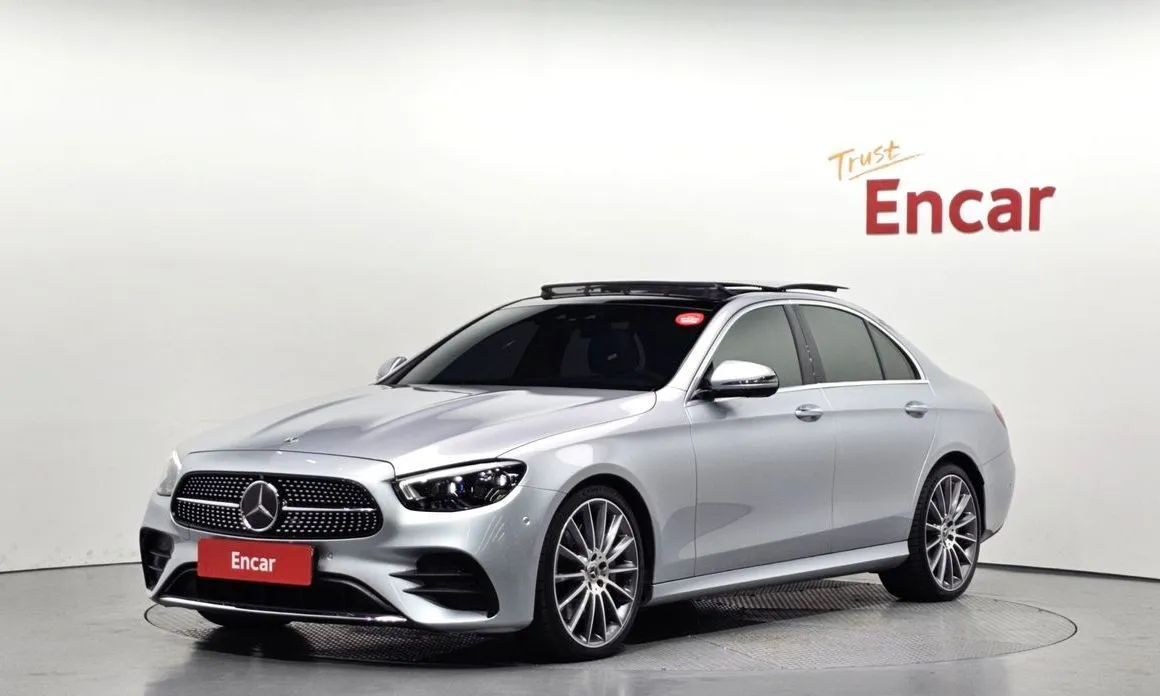 Mercedes-Benz E-Class — фото 1