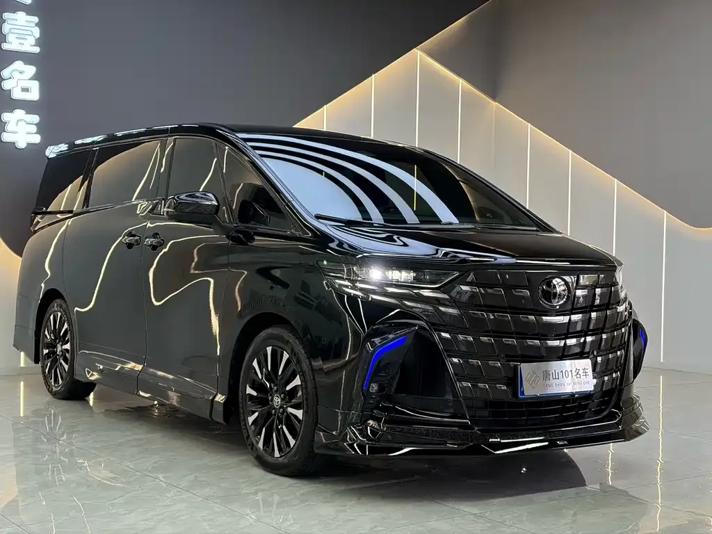 Toyota Alphard — фото 7
