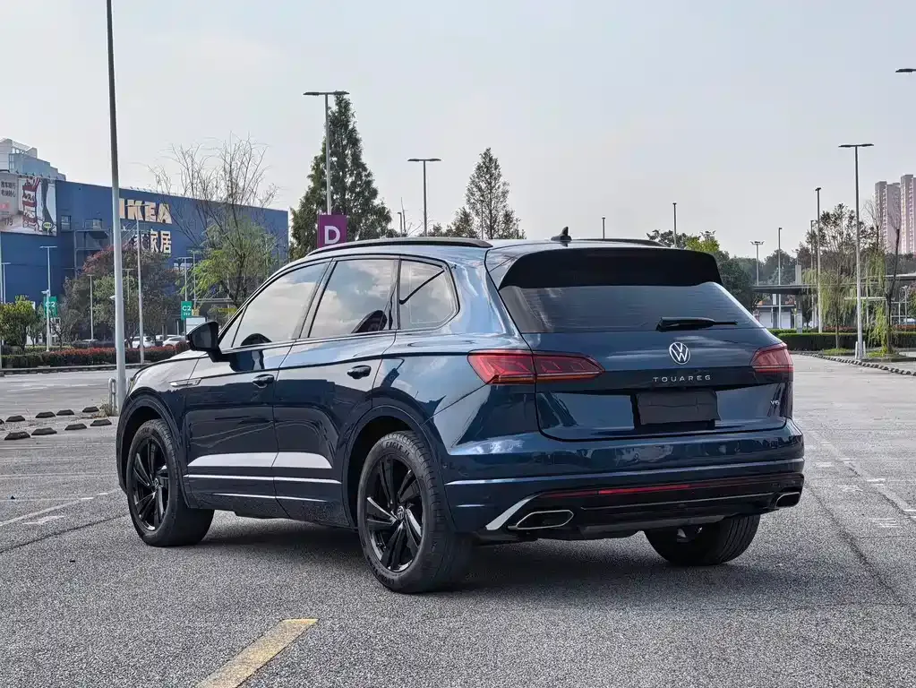 Volkswagen Touareg — фото 2