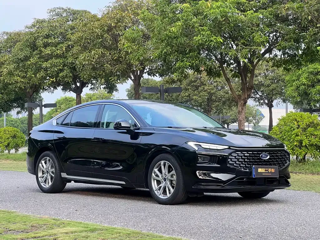 Ford Mondeo — фото 8