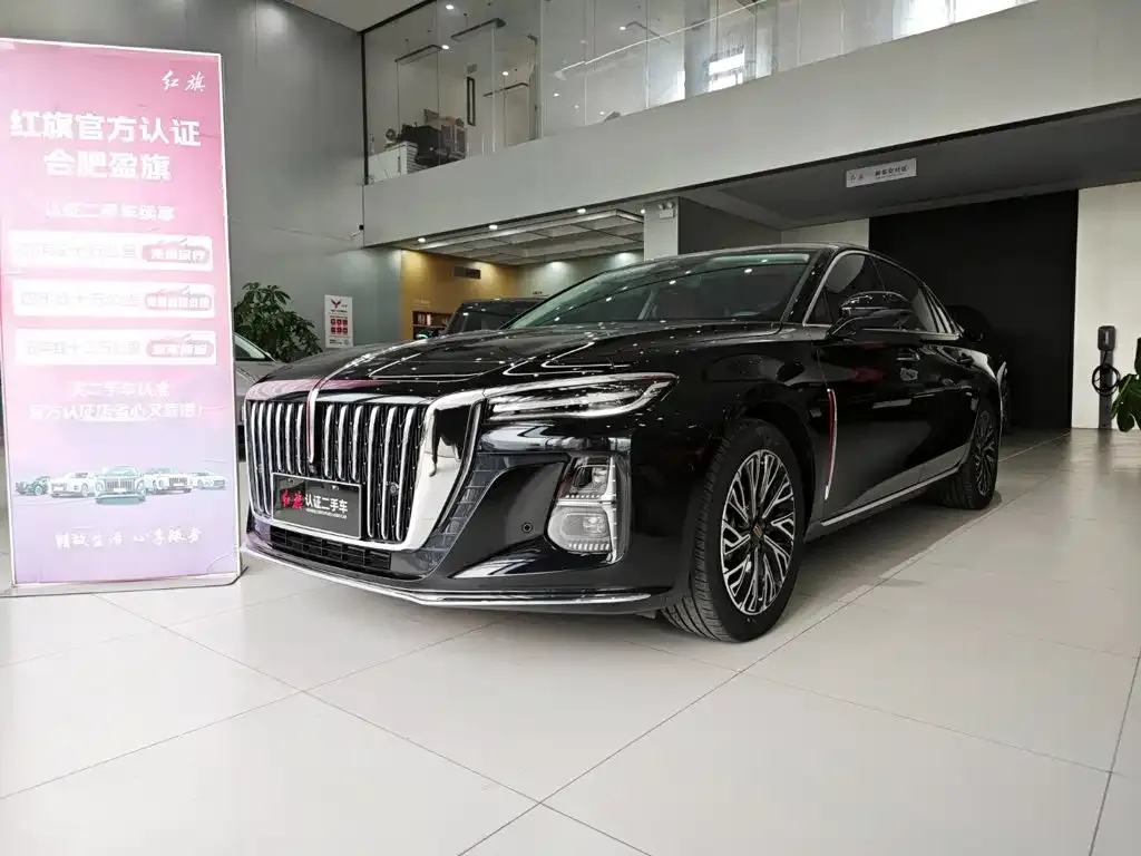 Hongqi H5 — фото 1