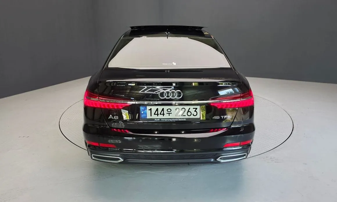 Audi A6 — фото 2