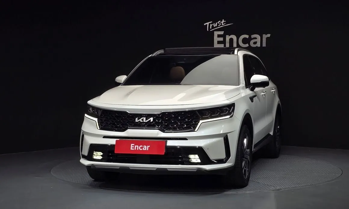 Kia Sorento — фото 7