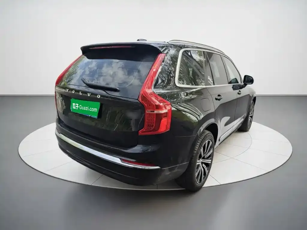 Volvo XC90 — фото 8