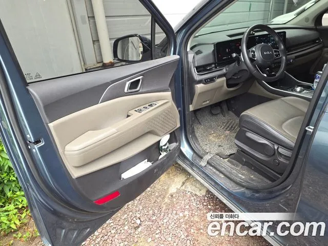 Kia Carnival — фото 4