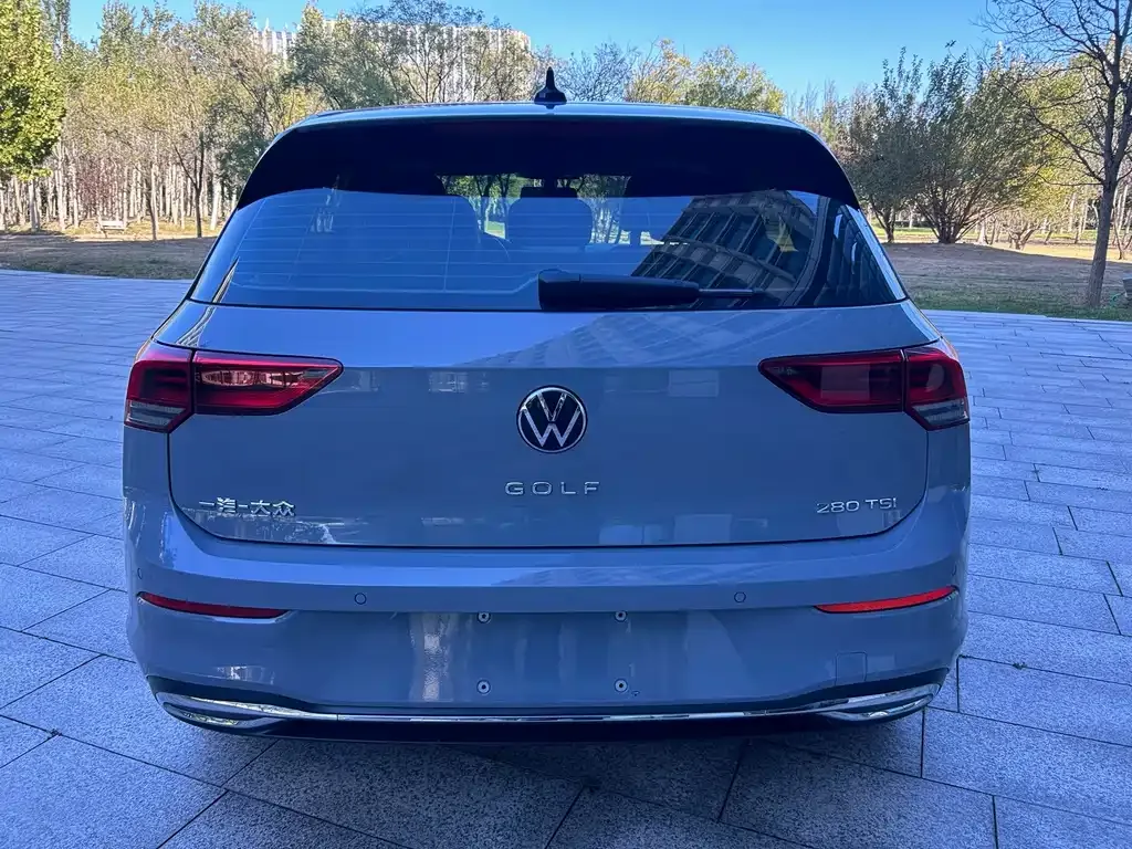 Volkswagen Golf — фото 9