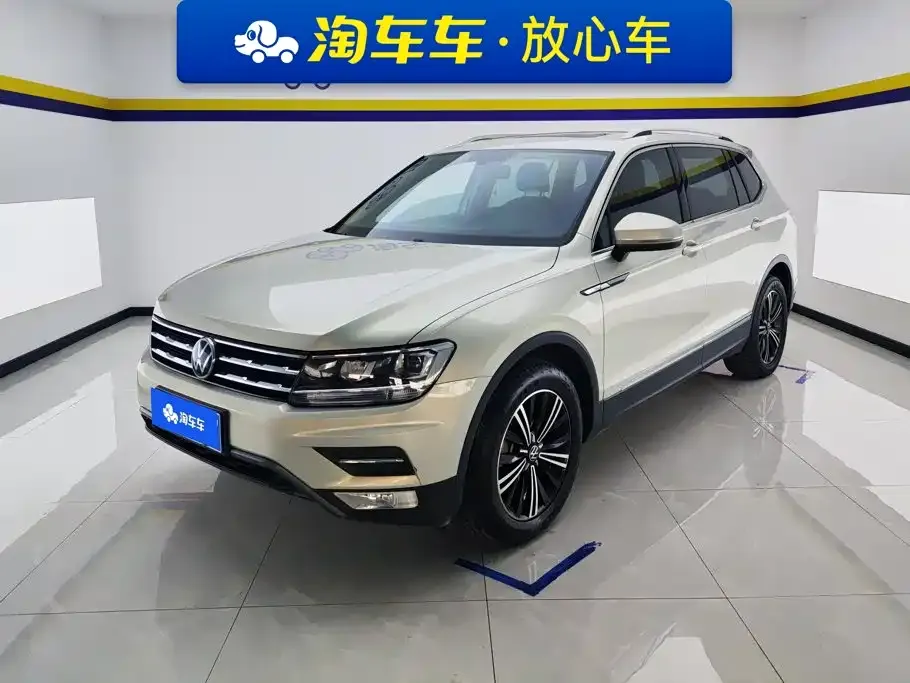 Volkswagen Tiguan L — фото 1