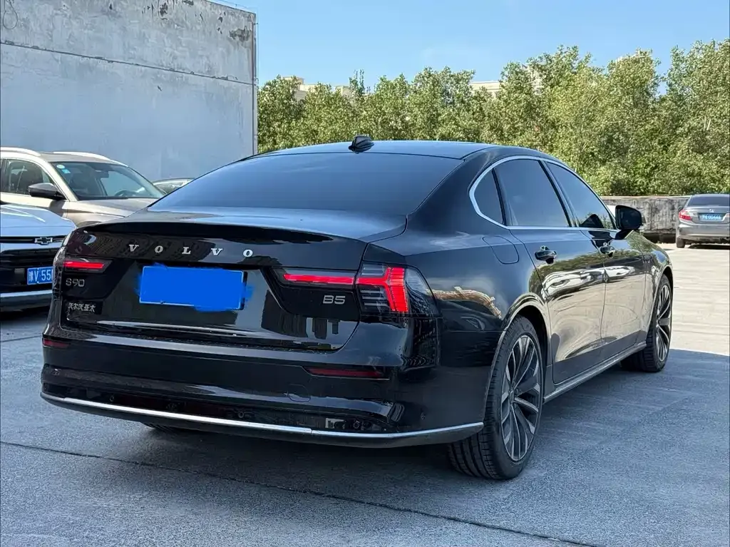 Volvo S90 — фото 9