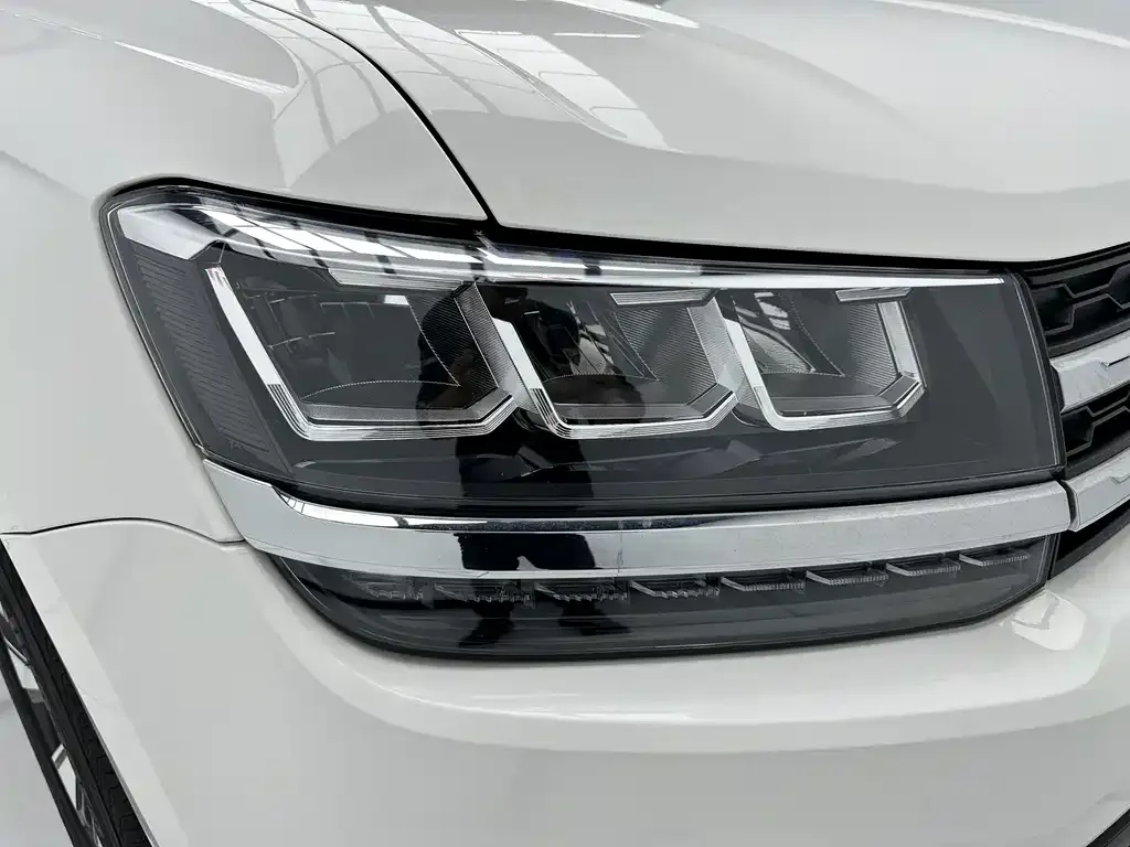 Volkswagen Tharu — фото 9