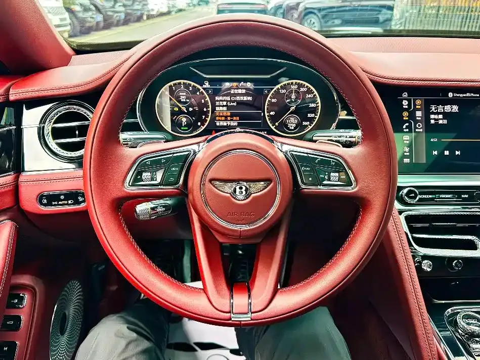 Bentley Flying Spur — фото 7