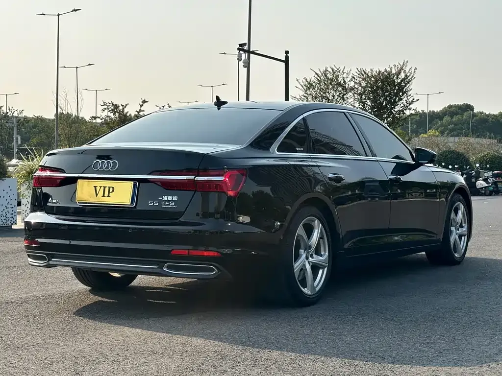 Audi A6L — фото 6