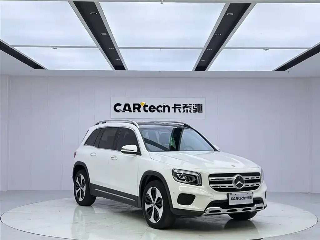 Mercedes-Benz GLB — фото 3