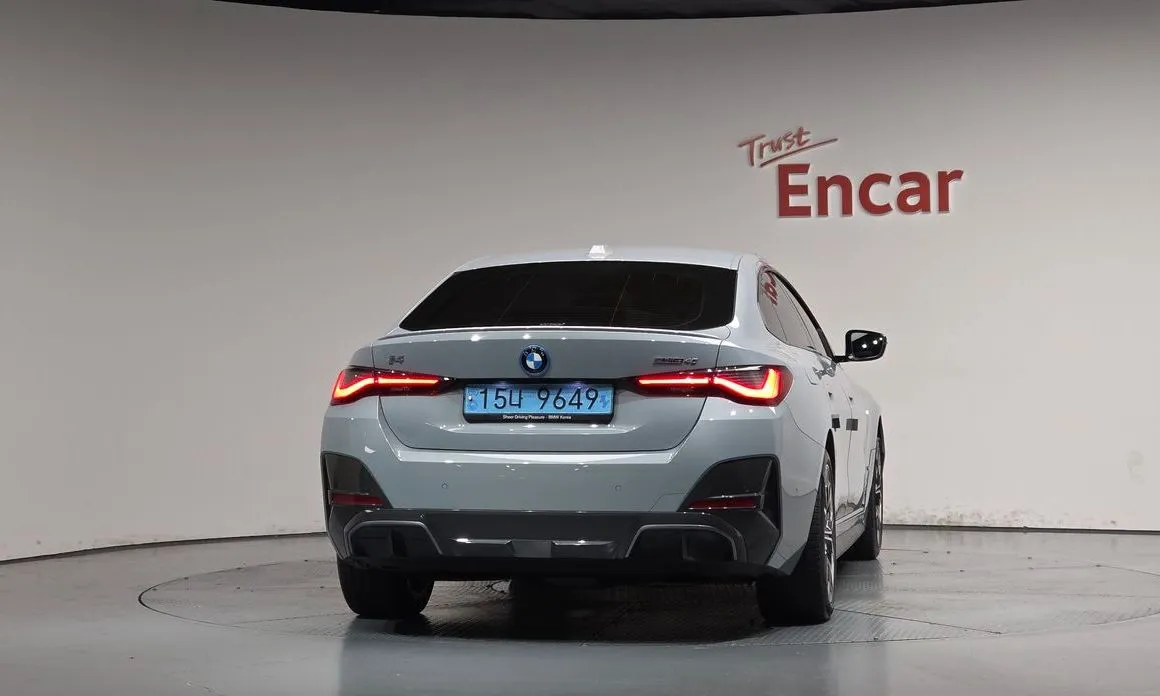 BMW i4 — фото 2