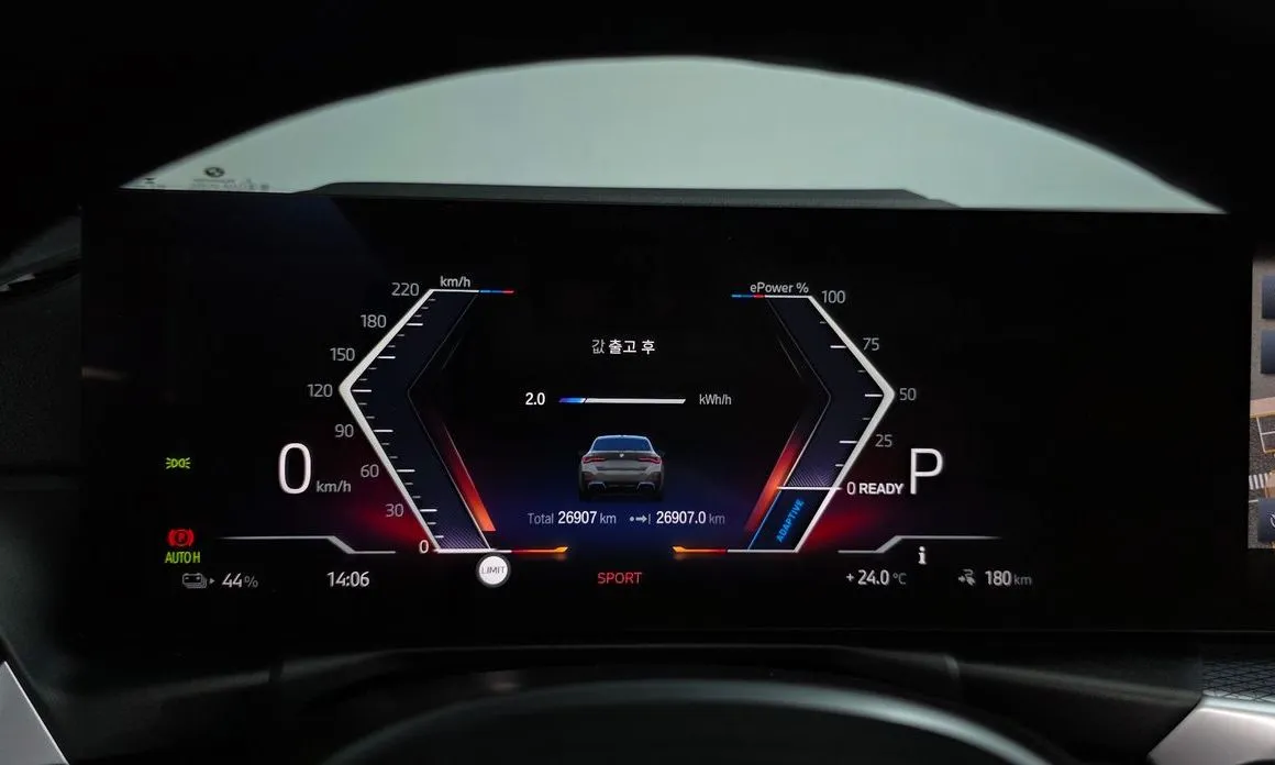 BMW i4 — фото 3