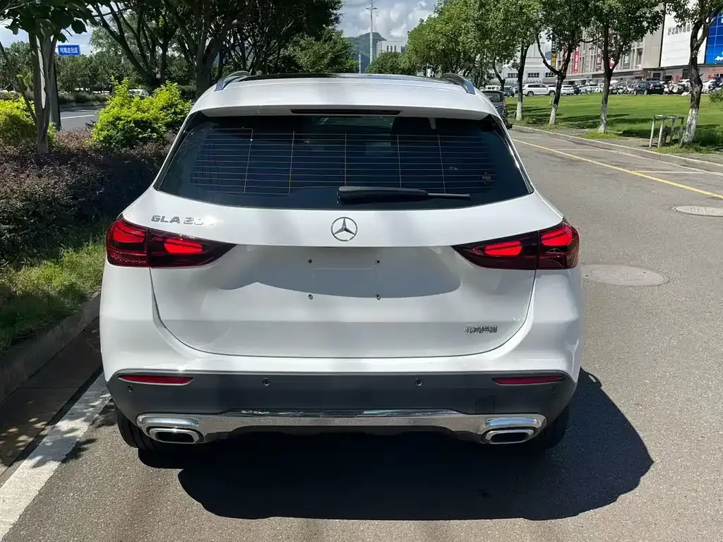 Mercedes-Benz GLA — фото 5